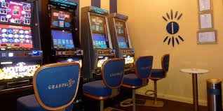 VIP Roulette live dealer studio with multi-camera setup VIP Roulette live dealer studio with multi-camera setup